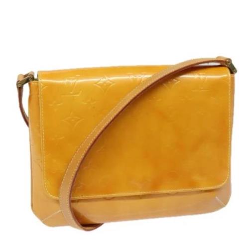 Pre-owned Leather shoulder-bags Louis Vuitton Vintage , Yellow , Dames