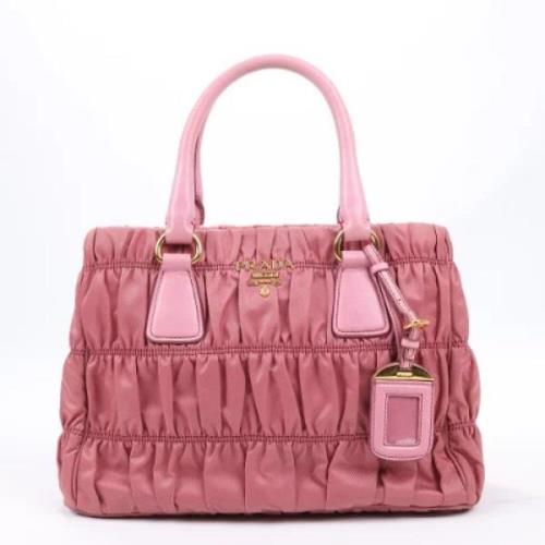 Pre-owned Leather handbags Prada Vintage , Pink , Dames