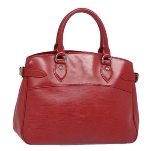 Pre-owned Leather handbags Louis Vuitton Vintage , Red , Dames