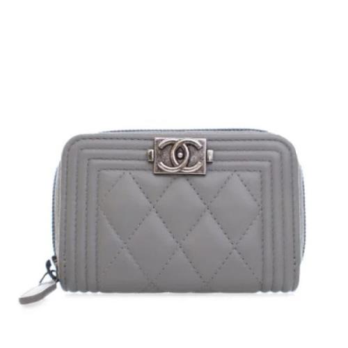 Pre-owned Leather wallets Chanel Vintage , Gray , Dames