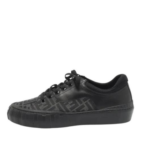 Pre-owned Fabric sneakers Fendi Vintage , Black , Heren