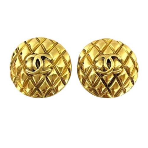 Pre-owned Metal earrings Chanel Vintage , Yellow , Dames