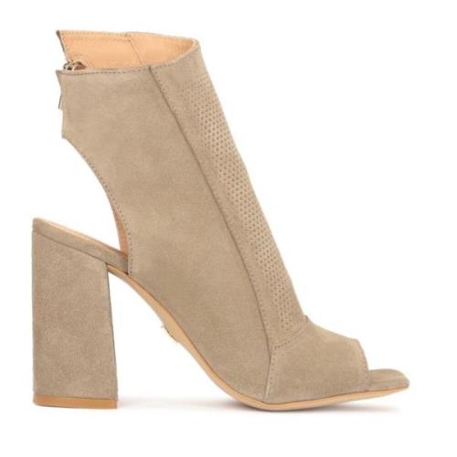 Suede peep toe booties met een open teen en hiel Kazar , Beige , Dames