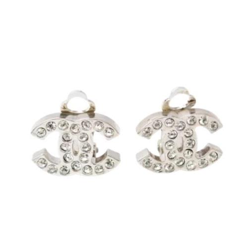 Pre-owned Metal earrings Chanel Vintage , Gray , Dames