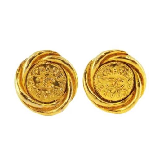 Pre-owned Metal earrings Chanel Vintage , Yellow , Dames