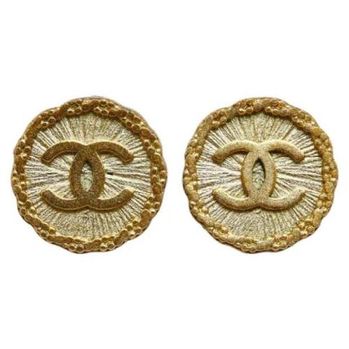 Pre-owned Metal earrings Chanel Vintage , Yellow , Dames