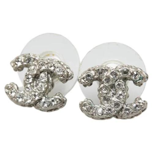 Pre-owned Metal earrings Chanel Vintage , Gray , Dames