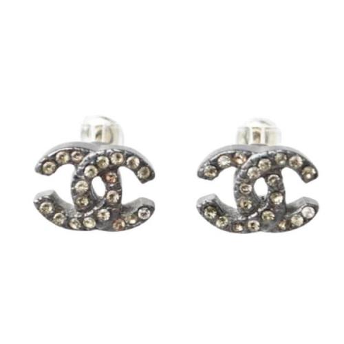 Pre-owned Metal earrings Chanel Vintage , Gray , Dames