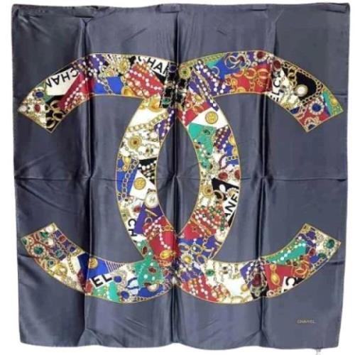 Pre-owned Canvas scarves Chanel Vintage , Gray , Dames