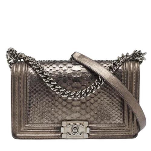 Pre-owned Leather chanel-bags Chanel Vintage , Gray , Dames