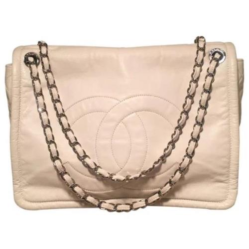 Pre-owned Leather shoulder-bags Chanel Vintage , White , Dames