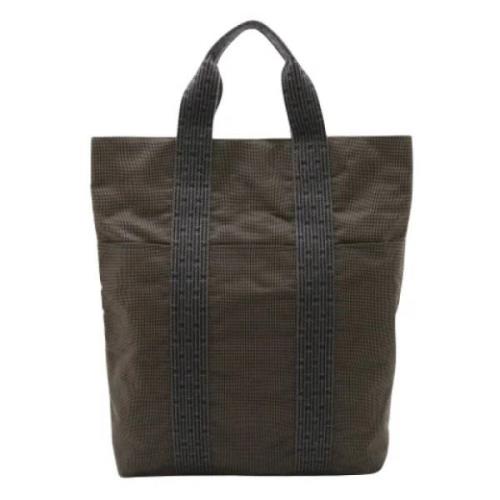 Pre-owned Canvas totes Hermès Vintage , Gray , Dames