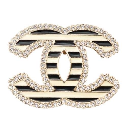 Pre-owned Metal brooches Chanel Vintage , Yellow , Dames