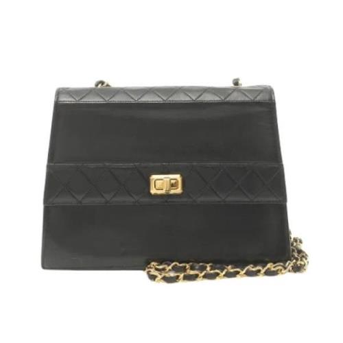 Pre-owned Leather chanel-bags Chanel Vintage , Black , Dames