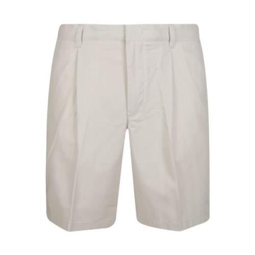 Stijlvolle Bermuda Shorts voor Mannen Emporio Armani , Gray , Heren