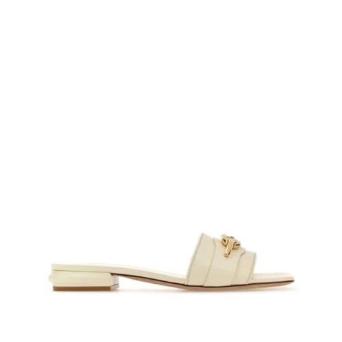 Stijlvolle Slippers voor Zomer Valentino Garavani , Beige , Dames