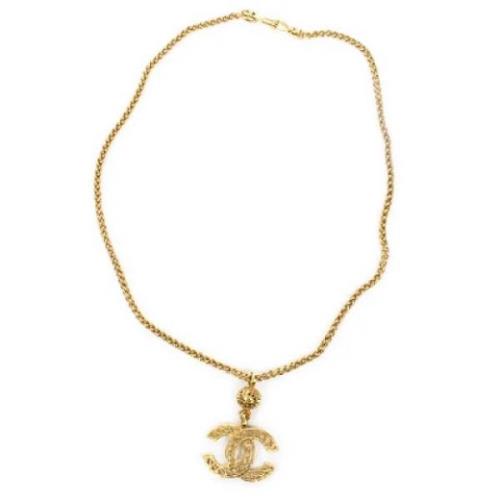 Pre-owned Stainless Steel necklaces Chanel Vintage , Yellow , Dames