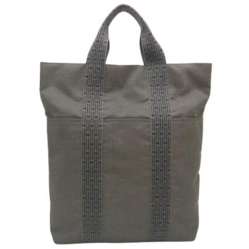 Pre-owned Canvas totes Hermès Vintage , Gray , Dames