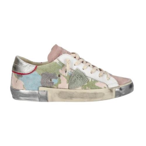 Camouflage Canvas Sneakers met Glamoureuze Details Philippe Model , Mu...