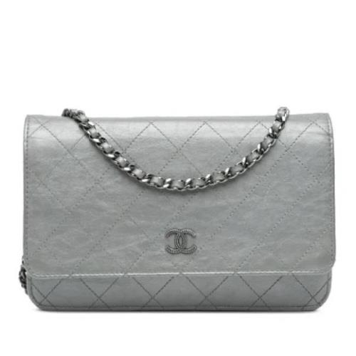 Pre-owned Leather crossbody-bags Chanel Vintage , Gray , Dames