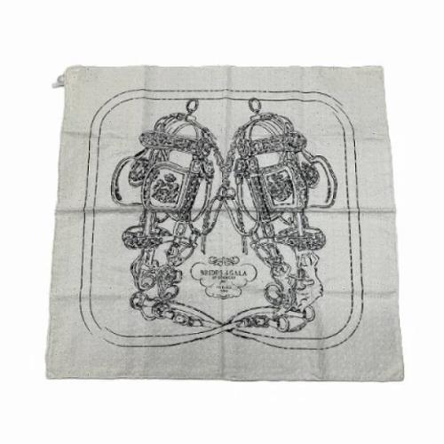 Pre-owned Canvas scarves Hermès Vintage , White , Dames