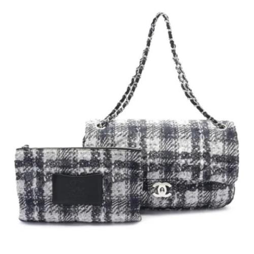 Pre-owned Nylon shoulder-bags Chanel Vintage , Gray , Dames