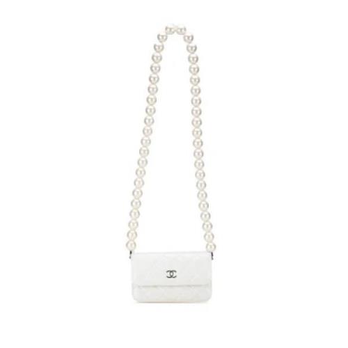 Pre-owned Leather crossbody-bags Chanel Vintage , White , Dames