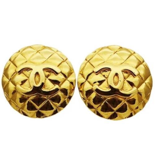 Pre-owned Metal earrings Chanel Vintage , Yellow , Dames