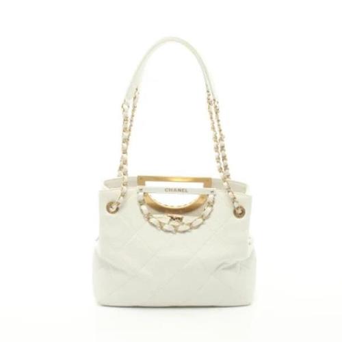 Pre-owned Fabric shoulder-bags Chanel Vintage , White , Dames