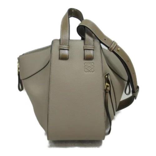 Pre-owned Leather shoulder-bags Loewe Pre-owned , Gray , Dames