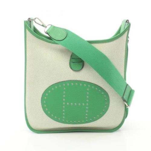 Pre-owned Fabric shoulder-bags Hermès Vintage , Green , Dames