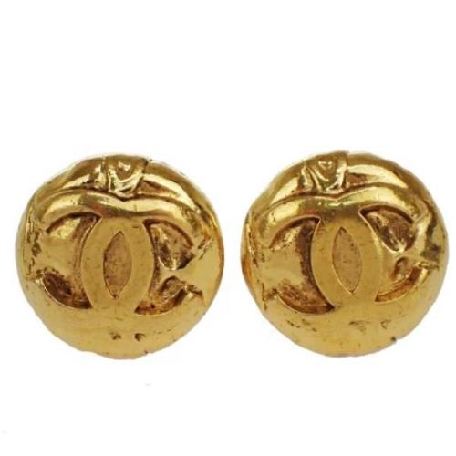 Pre-owned Metal earrings Chanel Vintage , Yellow , Dames