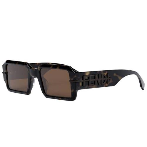 Stijlvolle bruine lens zonnebril Fendi , Brown , Unisex