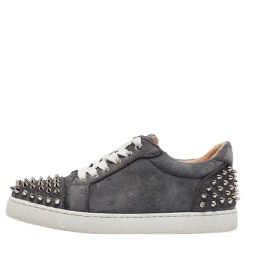 Pre-owned Suede sneakers Christian Louboutin Pre-owned , Gray , Dames