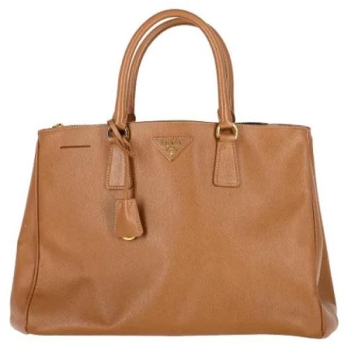 Pre-owned Leather prada-bags Prada Vintage , Brown , Dames