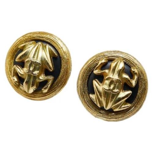 Pre-owned Metal earrings Chanel Vintage , Yellow , Dames