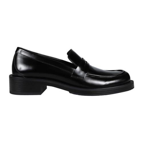 Gedurfde Loafers voor een stijlvolle uitstraling Stuart Weitzman , Bla...