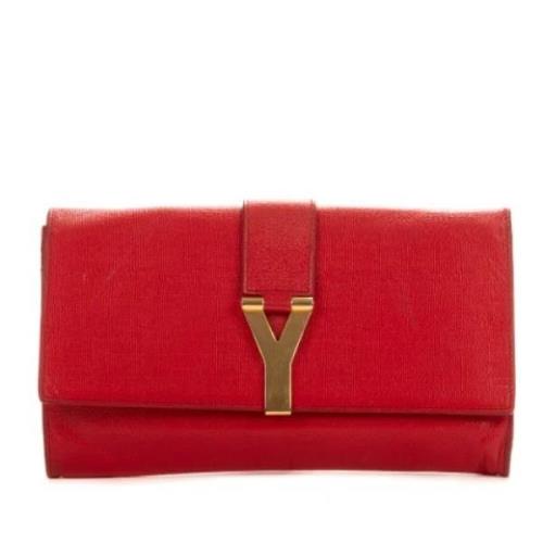 Pre-owned Leather clutches Yves Saint Laurent Vintage , Red , Dames