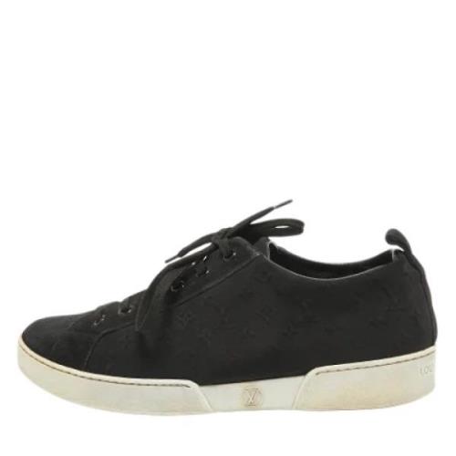 Pre-owned Suede sneakers Louis Vuitton Vintage , Black , Dames