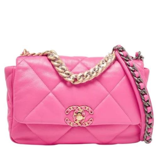 Pre-owned Leather chanel-bags Chanel Vintage , Pink , Dames