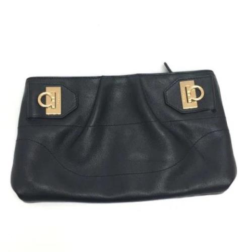 Pre-owned Leather shoulder-bags Salvatore Ferragamo Pre-owned , Black ...