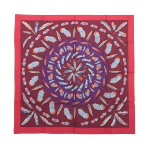 Pre-owned Silk scarves Hermès Vintage , Red , Dames