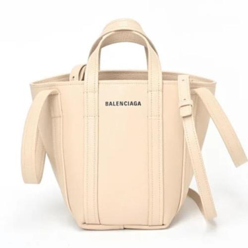 Pre-owned Leather balenciaga-bags Balenciaga Vintage , Beige , Dames