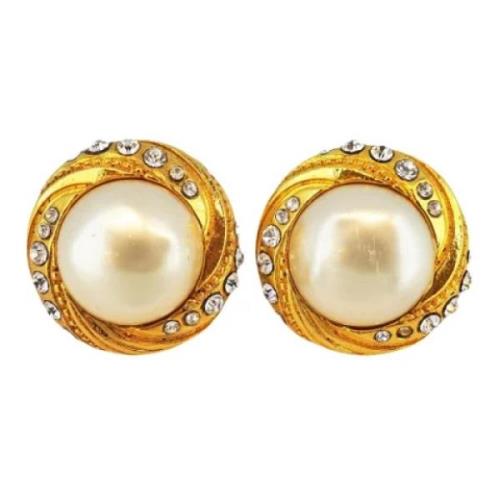 Pre-owned Metal earrings Chanel Vintage , Yellow , Dames