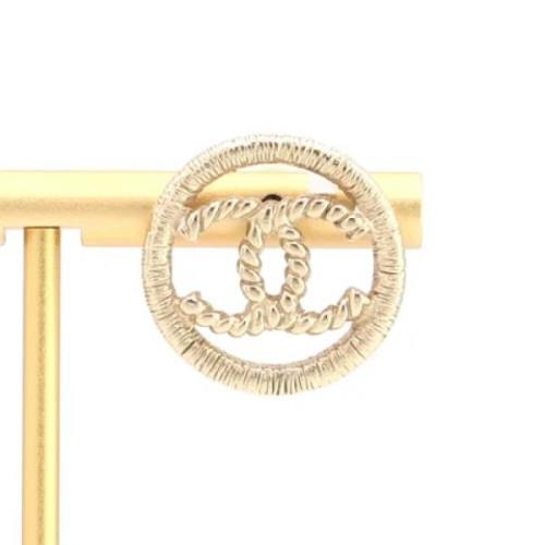 Pre-owned Metal chanel-jewelry Chanel Vintage , Yellow , Dames