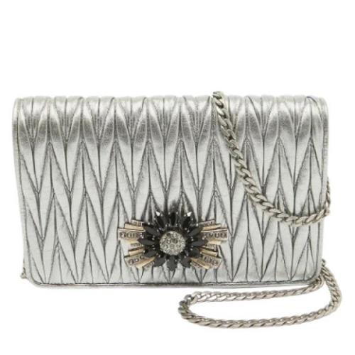 Pre-owned Leather clutches Miu Miu Pre-owned , Gray , Dames