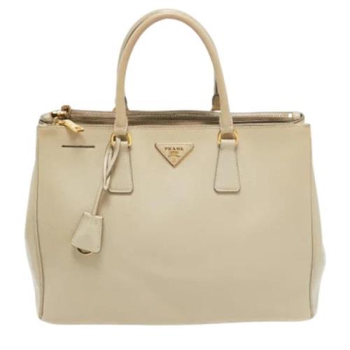 Pre-owned Leather totes Prada Vintage , Beige , Dames