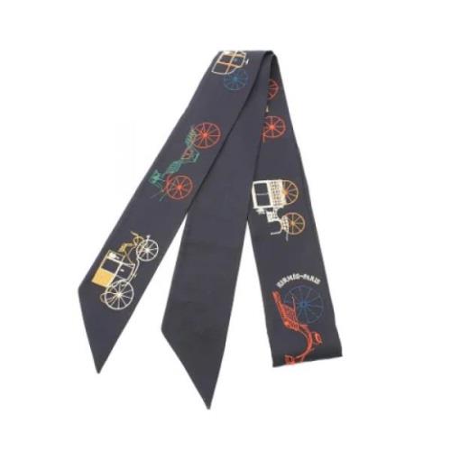 Pre-owned Silk scarves Hermès Vintage , Black , Dames