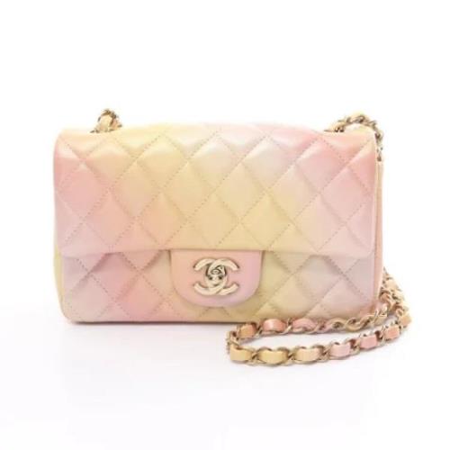 Pre-owned Leather chanel-bags Chanel Vintage , Pink , Dames