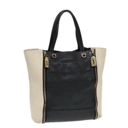 Pre-owned Leather shoulder-bags Salvatore Ferragamo Pre-owned , Black ...